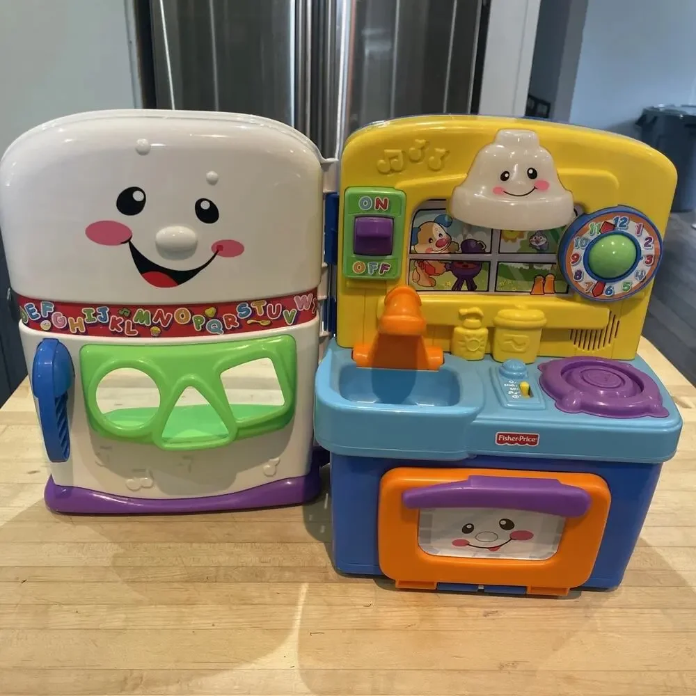 Fisher-Price Laugh & Learn Learning Kitchen T4272 2010 English Spanish Tested